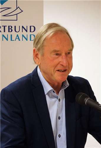 Nach 33 Jahre trat der dienstälteste Sportkreisvorsitzende im Rheinland, Alfred Hofmann, nicht mehr an.