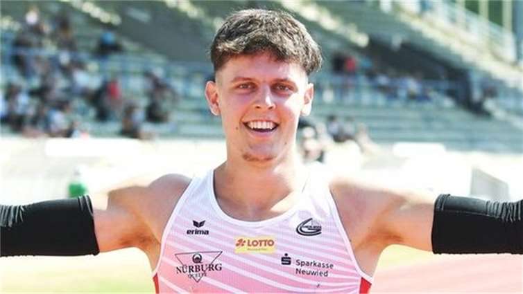 Nach Bronze in Berlin bei den Aktiven gewann Lennart Roos in der Altersklasse U23 nun Gold über 400 Meter Hürden. Foto: Iris Hensel