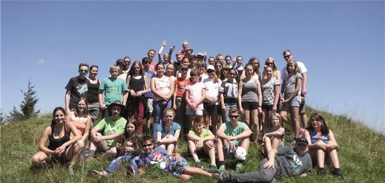 Nach beschwerlichem Aufstieg auf den Voldöpp wurde die Gruppe mit einer tollen Aussicht belohnt.privat