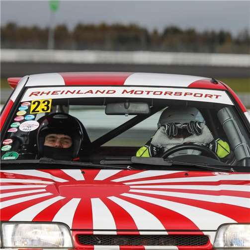 Vollgas mit Herz  Nach dem Blick in die durchweg strahlenden Augen ist für Rheinland Motorsport zu 100% klar, dass eine Teilnahem an Race4Friends 2023 ein absolutes Muss ist. Foto: Patrick Funk