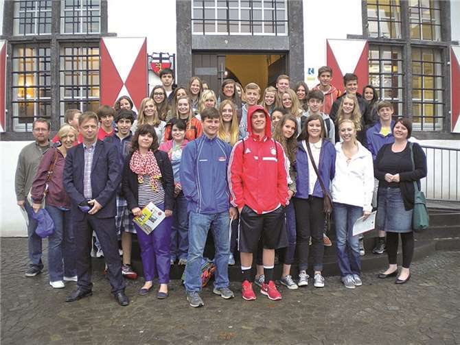 Nach dem Empfang begaben sich die Schüler aus Marietta und von der Europaschule Bornheim mit ihren Lehrern auf Erkundungstour durch die historische Linzer Altstadt.privat