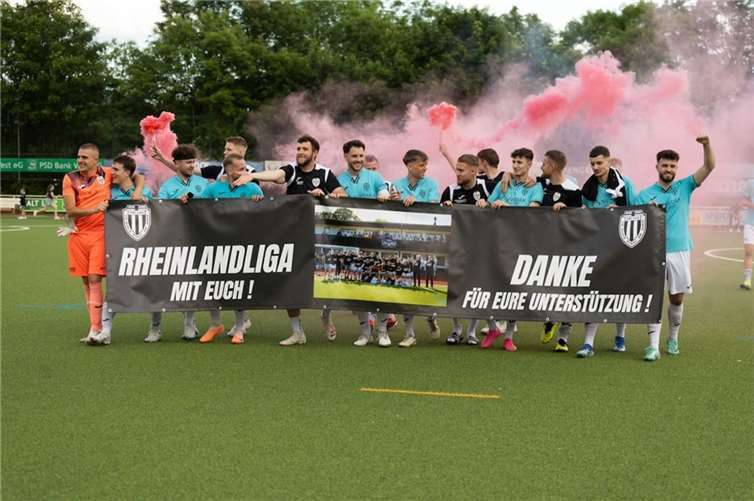 Nach dem überzeugenden Aufstieg in die Fußball-Rheinlandliga startet der VfB Linz in einer neuen Umgebung. Foto: Max Jäger