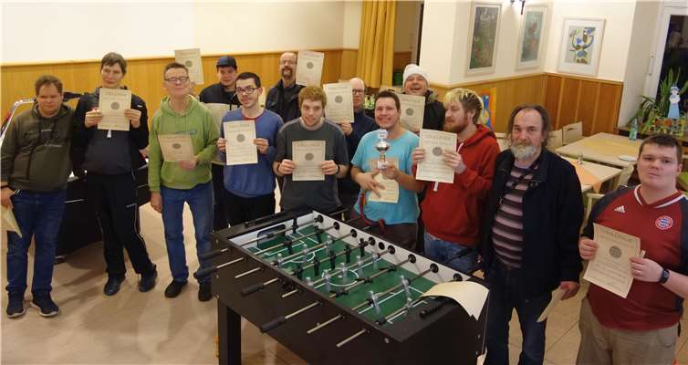 Nach den vier Turnieren der 2019er Auflage des Kickercups lagen Steffen Reuber und Daniel Vonderbank gleichauf nach Punkten. Erst durch das abschließende Entscheidungsspiel konnte sich Daniel Vonderbank den Titel zum zweiten Mal in Folge sichernFoto: Kloster Ebernach.