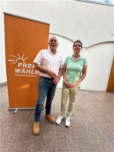 Nach der Auszählung wurden Adrian Simonis und Michaela Lauterbach als Kandidaten nominiert. Foto: privat