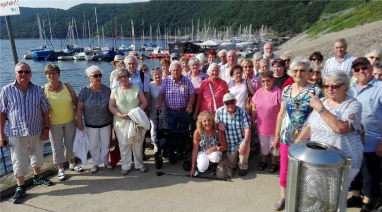 Nach der Burgführung suchten die Senioren Erholung am Rurstausee. privat