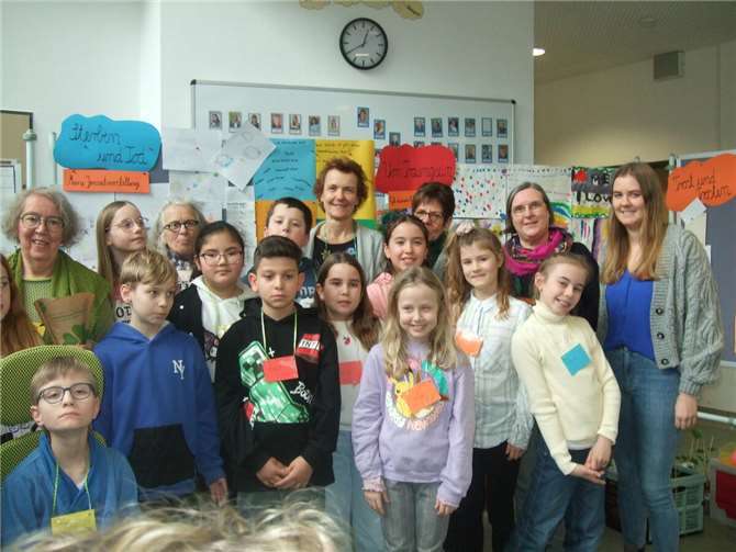 Nach der Klasse 4 C hatte nun die Klasse 4D mit ihrer Klassenlehrerin Lara Niggemann ihre Projektwoche „Hospiz macht Schule“. Foto: privat