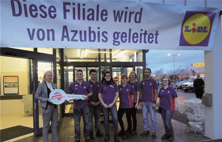 Nach der Schlüsselübergabe oblag es den jungen Nachwuchskräften des zweiten und dritten Ausbildungsjahres, alle Aufgaben, die im Tagesgeschäft anfallen, zu übernehmen. BSB