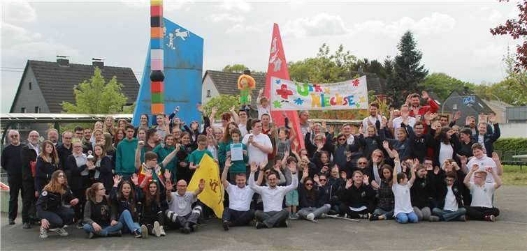 Nach der Siegerehrung hieß es noch einmal Versammeln für das Gruppenbild. privat