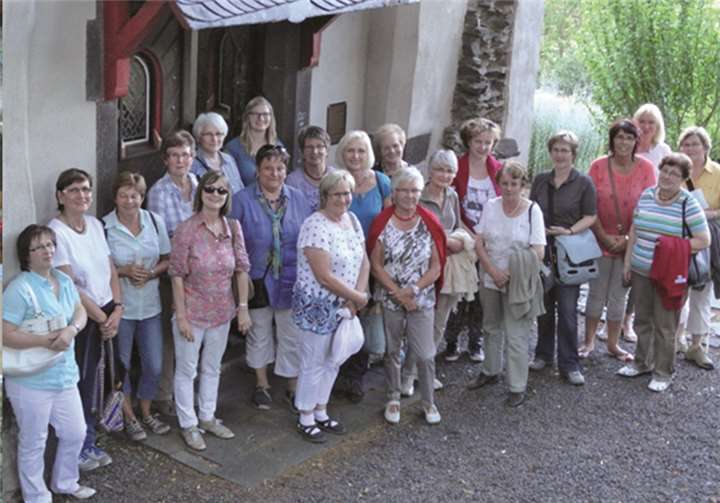 Nach der Sitzung geht es in die Natur - im jährlichen Wechsel in verschiedenen Orten des Dekanates.privat