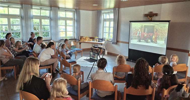 Endveranstaltung zu Vor-u. Lesesommer Nach der Verleihung wurden noch gemeinsam Filme geguckt. Foto: privat
