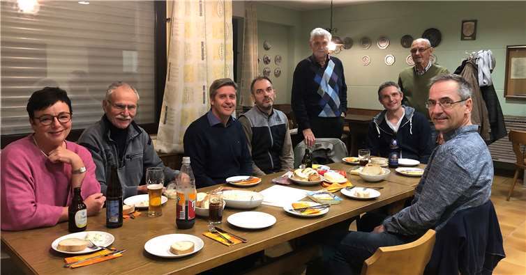 Nach der Versammlung wurde noch gemütlich beisammen gesessen. Foto: privat