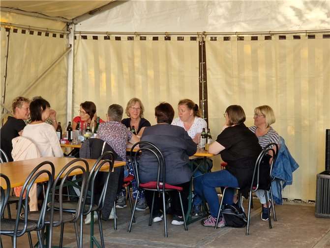 Nach der Wanderung wird sich zusammen ausgeruht.