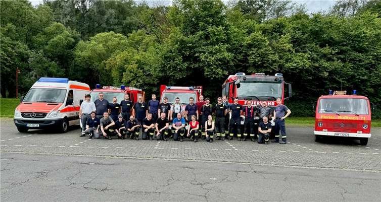 Nach der vergangenen Gemeinschaftsübung mit den Kollegen aus St. Katharinen fand nun die Gemeinschaftsübung mit der Nachbarwehr aus Breitscheid statt.  Foto: Manfred Huhn
