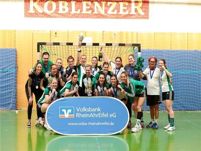 Nach einem 28:24 (15:13) Kraftakt im Endspiel feierte Bassenheim seinen 5. HVR-Pokal Sieg nach 2013, 2015, 2016 und 2018 und qualifiziert sich damit für die 1. DHB-Pokal Runde Anfang September. Foto: privat