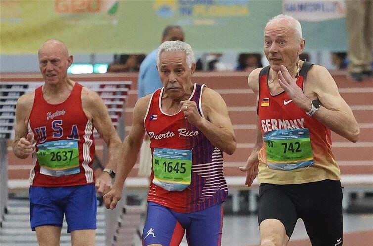 Nach einem herausragenden Sportjahr 2025 folgte als Höhepunkt für Friedhelm Adorf die Nominierung und Wahl zum „Masters Sportler des Jahres“ auf Platz drei!!  Foto: Lutwin Jungmann/DLV