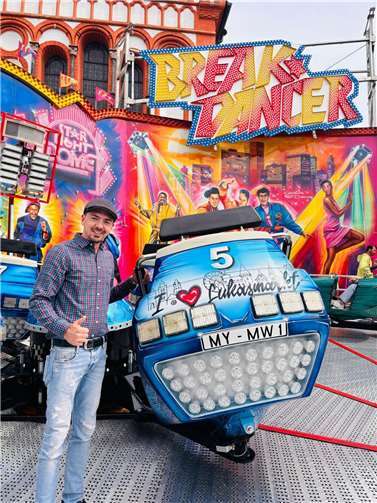 Nach einer Idee von Mario jun. wurde die Gondel vom Lukasmarkt in Mayen entworfen und gestaltet.  Fotos: Bernd Schmitz