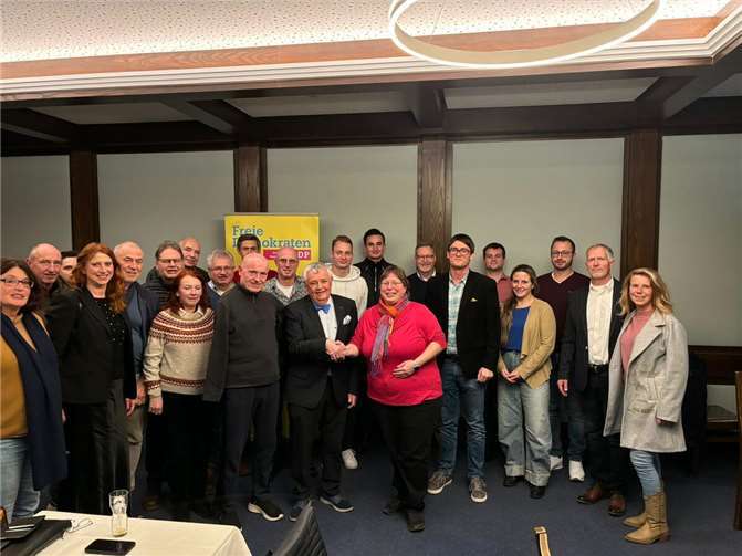 Nach einer spannenden Wahl entschied sich die Versammlung im ersten Wahlgang für Dr. Ulrich Hermani aus Andernach als Direktkandidaten im Bundestagswahlkreis 197.Fotos: privat