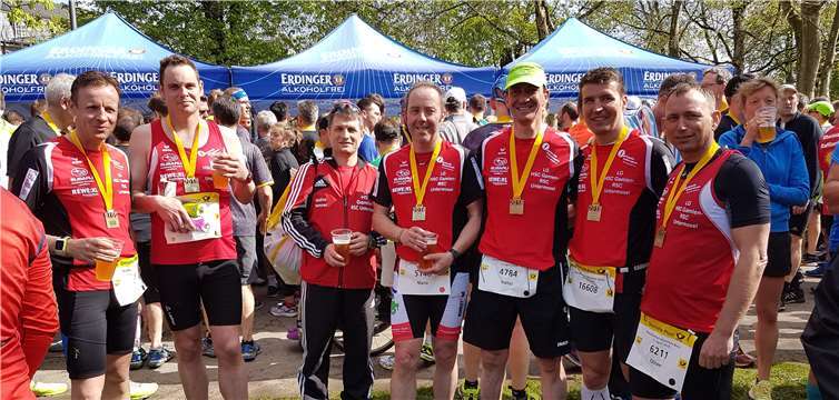 Nach erfolgreichem Lauf erst mal eine Stärkung im Bonner Hofgarten.
