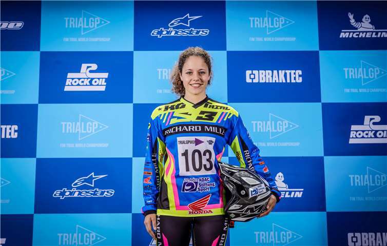 Nach fünf Läufen mit fünf Podestplätzen sicherte Theresa Bäuml sich die Vize-Europameisterschaftsmedaille.