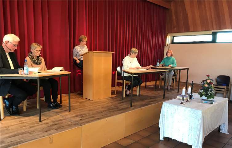 Nach knapp eineinhalb Jahren hatte das Seniorenkabarett des Vereins Plus/minus 60 aktiv „Junges Gemüse“ die erste Möglichkeit, wieder öffentlich aufzutreten.Foto: privat