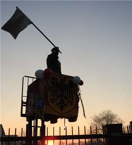 Nach kurzem „Gefecht“ ergaben sich die Mannen in der Krahnenberg-Kaserne und wurden in Haft genommen.