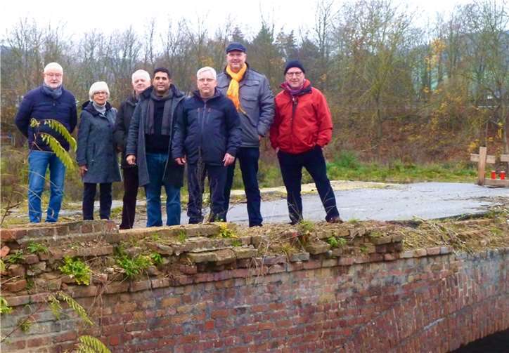 Nach längerer flutbedingter Abstinenz trafen sich Mitglieder und Freunde der FWG Bad Neuenahr-Ahrweiler auf Initiative ihres Vorstandmitgliedes Serkan Basar zu einem vor-Ort-Termin in Heppingen. Foto: privat