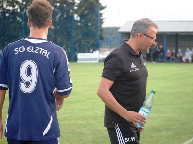 Nach nur zwei Spielen musste Trainer Stefan Wagner (rechts) die Koffer packen. Für seinen Nachfolger Bernd Pauly war nach der Niederlage gegen Oberwesel ebenfalls Schluss.
