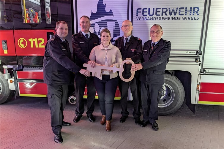 Nach rund drei Jahren Wartezeit konte die Freiwillige Feuerwehr Siershahn nun ihr neues Fahrzeug einweihen.