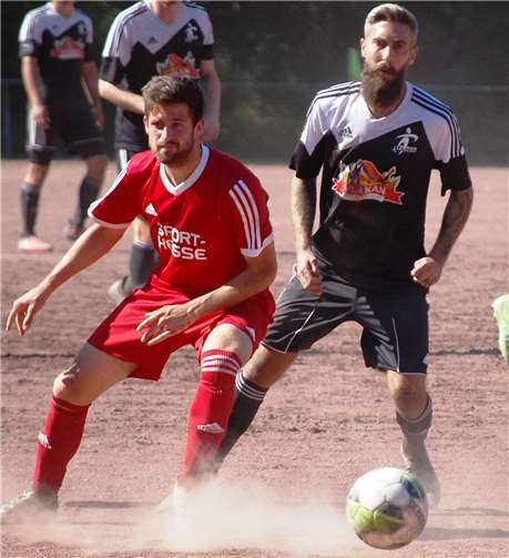 Nach seiner längeren Verletzungspause stand John Rausch (rechts) wieder in der Startformation.