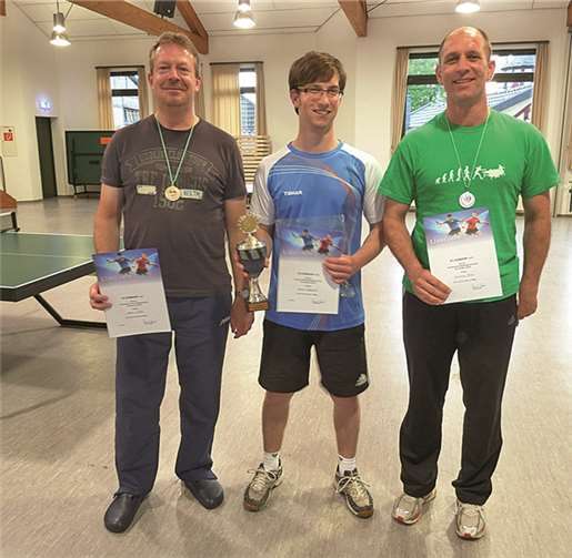Nach spannenden Spielen lautete der Sieger im Senioren-Einzel Dominic Faßbender.privat