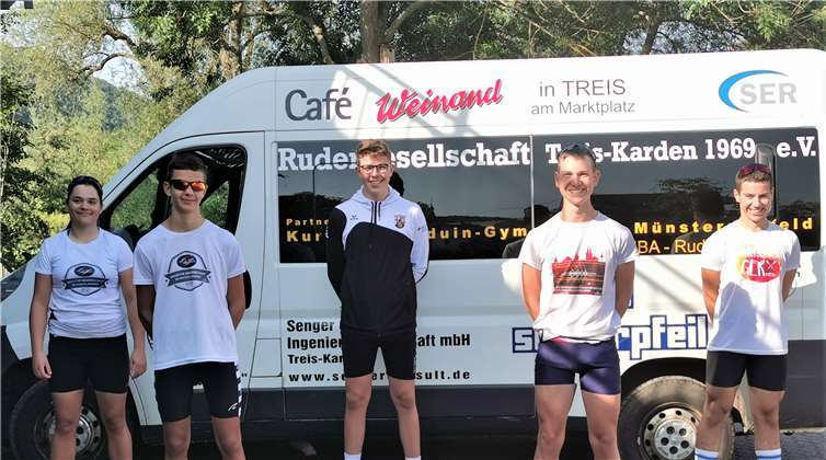 Nach vier Entscheidungen auf dem Ruderergometer errangen (v.l.) Maren Maur, Felix Bischof, Christian Ilgen, Simon Haible und Felix Diederichs zusammen elf Medaillen für die RG Treis-Karden und das KuBa Münstermaifeld. Foto: privat