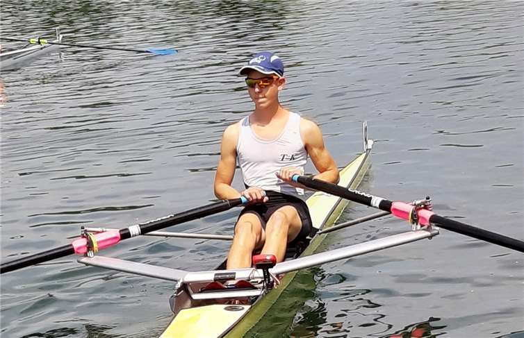 Nach vier Kilometern fuhr Simon Haible im Einer wieder als Erster über die Ziellinie.Foto: