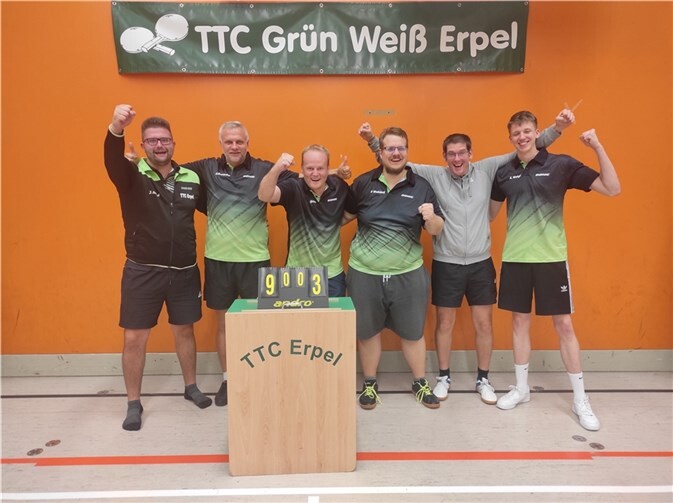 Nach vier ausgetragenen Meisterschaftsspielen nimmt die erste Herrenmannschaft mit einer Bilanz von 6:2 Punkten den dritten Platz in der Tabelle ein. Quelle: TTC „Grün Weiß“ Erpel