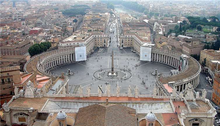 Nach zahlreichen Protesten hat sich der Vatikan der geplanten Strukturreform angenommen. Foto: pixabay