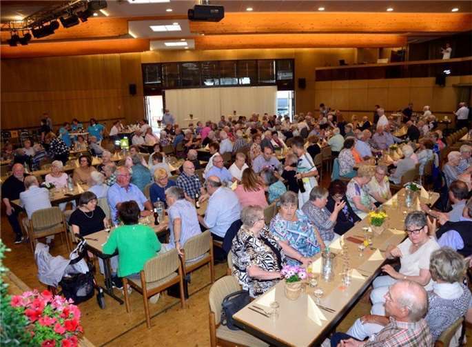Nach zwei Jahren Verzicht wurde in der Ortsgemeinde Kruft in diesem Jahr wieder das Fest für Senioren gefeiert.  Foto: privat