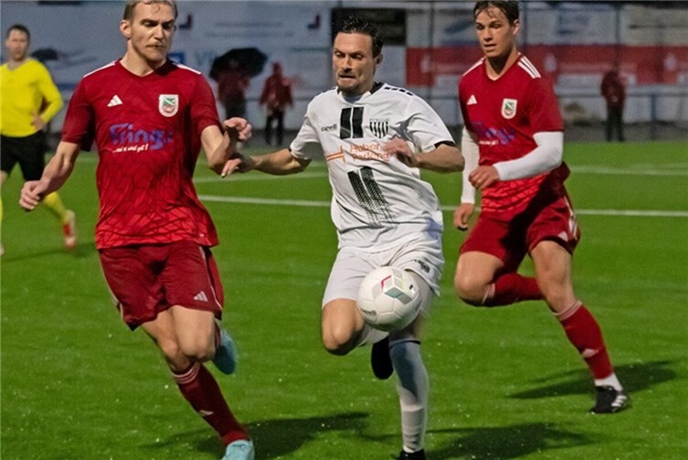 Nach zwei Siegen gegen Rheinbreitbach und Oberbieber, hat die 1. Mannschaft Rang drei in der Tabelle übernommen. 