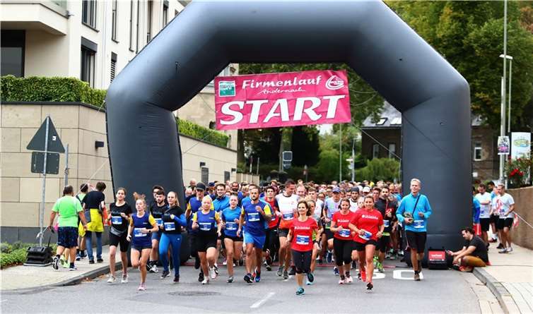 Nach zwei pandemiebedingten Absagen ist die Breitensportveranstaltung in den Andernacher Rheinanlagen mit der gewohnten Mischung aus Sport und Spaß zurückgekehrt. Foto: privat