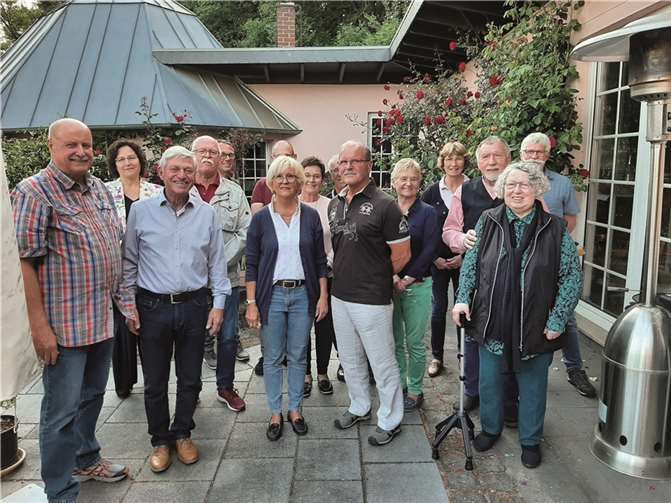 Nach zweijähriger Corona-Zwangspause führte der Verein „Die Brücke“ wieder eine Mitgliederversammlung durch. Foto: FRE