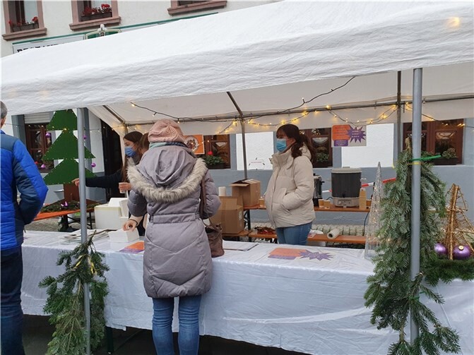 Nachdem die „Debbekoche to go“-Aktion im letzten Jahr erfolgreich verlaufen ist, wurde das Traditionsgericht erneut portionsgerecht verpackt und auf Vorbestellung zubereitet.Foto: privat