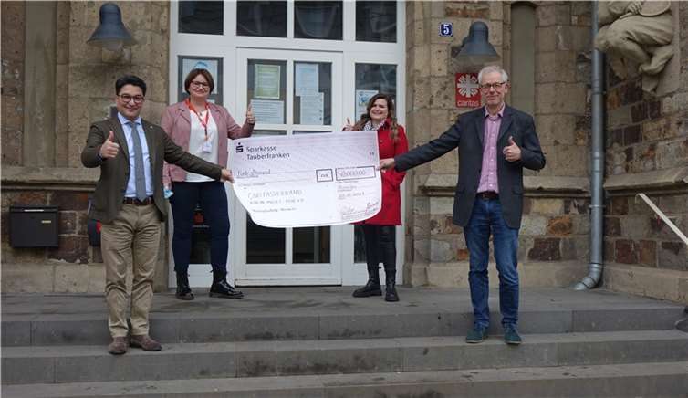 Nachhaltige Hilfe für die Menschen an der Ahr soll nach dem Willen von: v.li. Jörn Matyzent, Christiane Böttcher, Jacqueline Erbacher und Richard Stahl mit der Würth-Spende geleistet werden.Foto: E.T. Müller