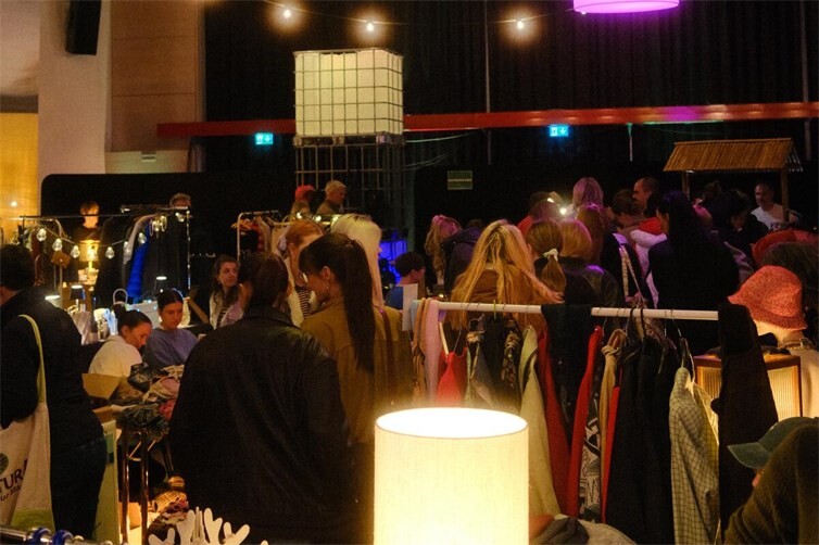 Nachtflohmarkt Bühne & Bummel 2025