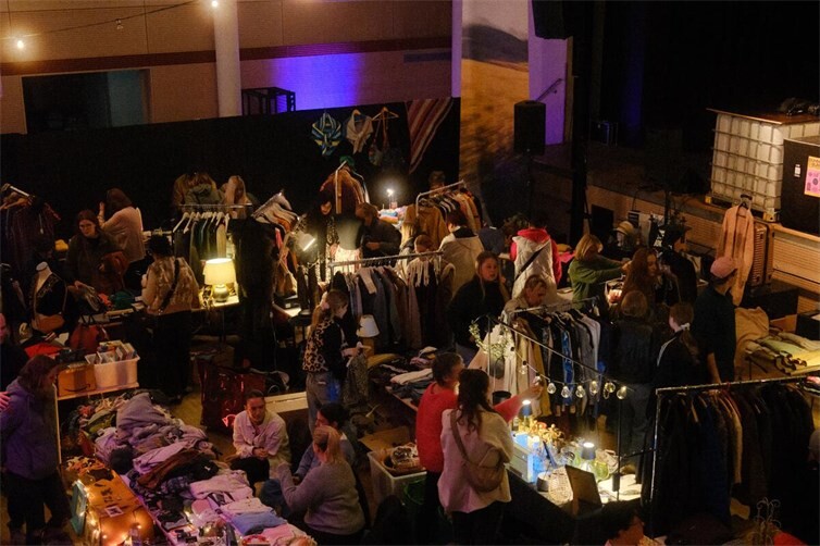 Nachtflohmarkt Bühne & Bummel 2025
