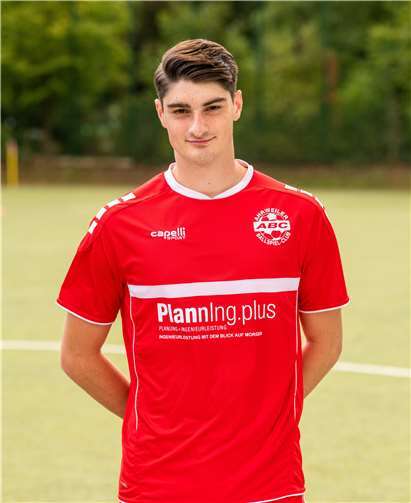 Nachwuchsspieler Niclas Häger gehört ab Sommer zur 1. Mannschaft. Foto: Constantin Ketz