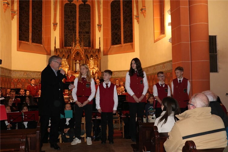 Nachwuchstalente begeistern beim Adventsevent.