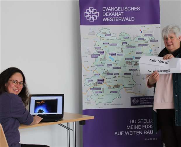 Nadine Bongard (li.), Fachstelle für Gesellschaftliche Verantwortung des Evangelischen Dekanats Westerwald und Pfarrerin Sabine Jungbluth, Evangelische Bildung, laden zu einem Online-Seminar über Verschwörungsideologien ein.Foto: Evangelisches Dekanat Westerwald