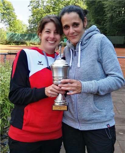 Nadine Hachenberg und Natanja Neitzert konnten sich im letzten Jahr im Damendoppel als Siegerinnen feiern lassen.Privat