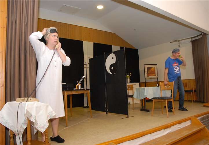 Nadja Schneck (li.) stammt aus Brückrachdorf und hatte die Idee, mit ihrer Truppe mal auf „Tournee“ ins nördliche Rheinland-Pfalz zu gehen.