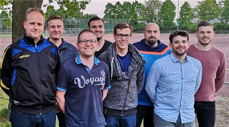 Nahezu unverändert geht der Vorstand des TuS Gladbach in die kommenden beiden Jahre. Foto: privat