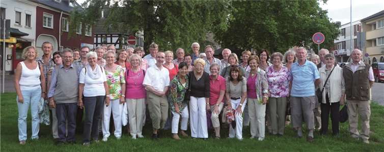 Nahmen viele Anregungen für den heimischen Garten mit nach Hause: Die Sängerinnen und Sänger der Kirchenchöre aus Erpel, Rheinbreitbach und Unkel.privat