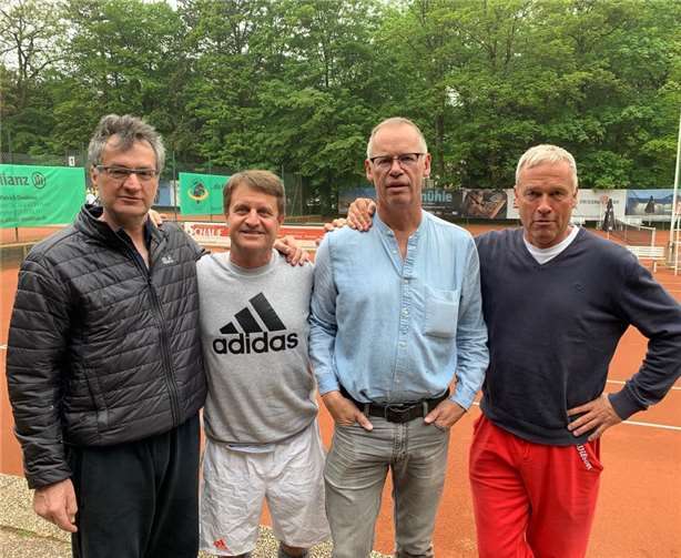 Nationale und Internationale Meister: Henri de Wet, Tom Coulton, MF Karl Heinz Kremer und Jonas Larsson. Fotos: privat